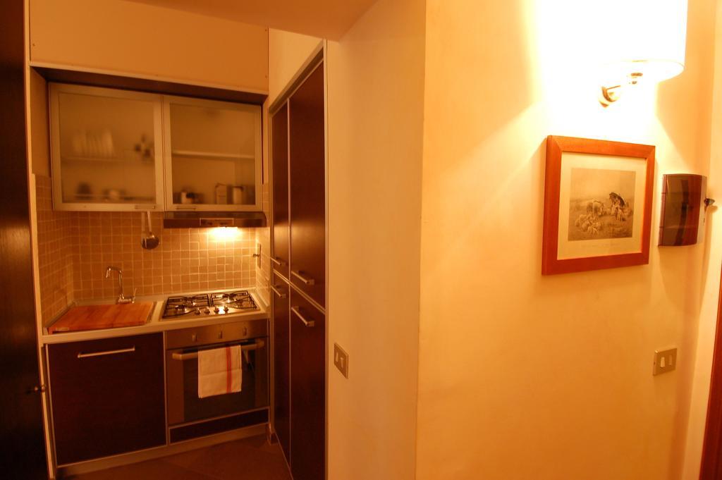 3house By Ghor Apartment *